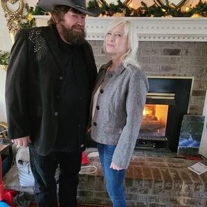 Meet your Posher, Larry